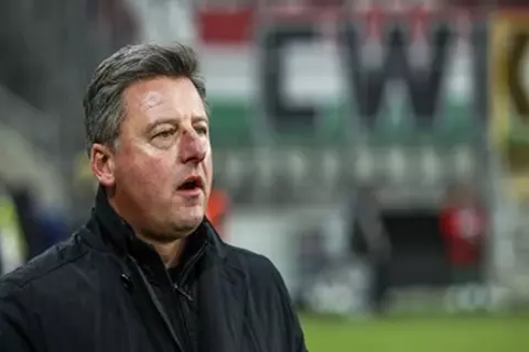 يلا كورة يكشف.. المدرب الأول في حسابات الأهلي.. وجوميز يتذيل القائمة